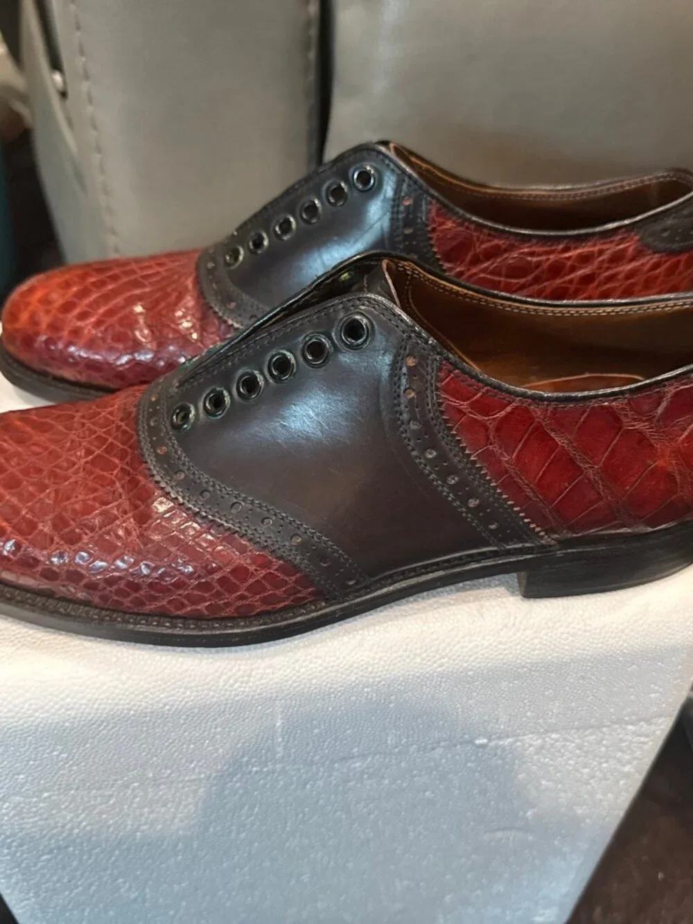 Men's Vintage Bespoke Lee Kee Alligator Saddle Shoes